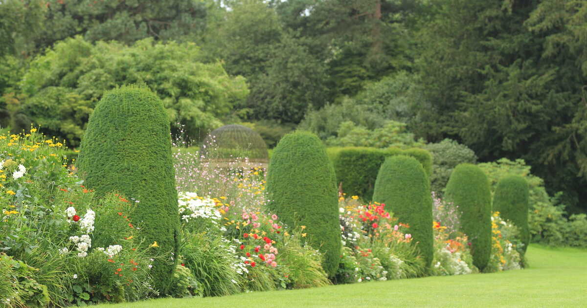The Long Border | Long Pond Garden Border